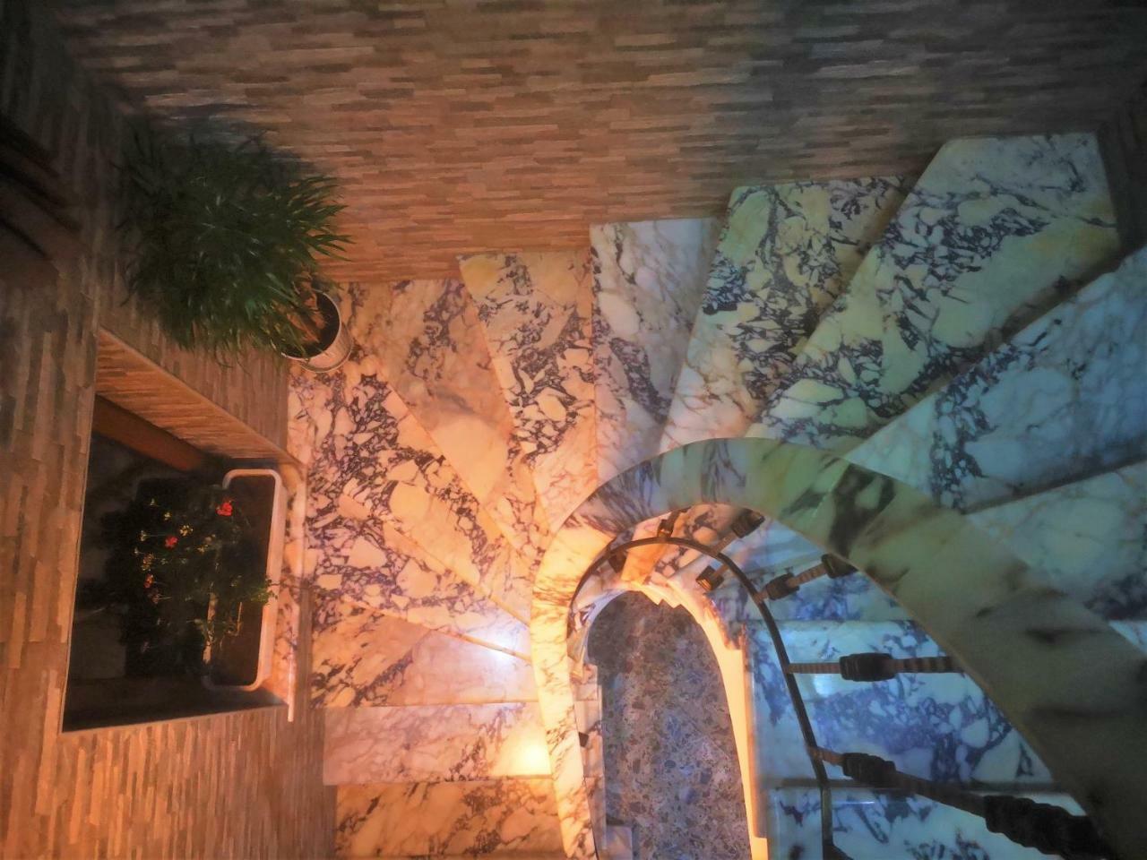Hostel Sadu Κουτάισι Εξωτερικό φωτογραφία